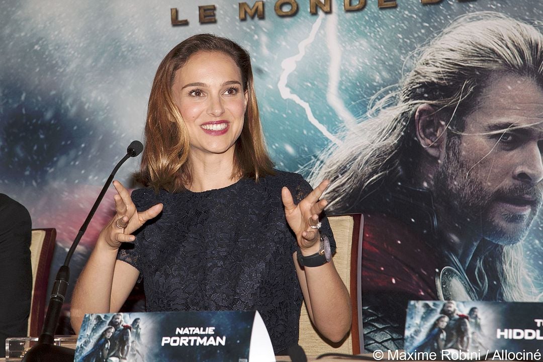 Thor: Un mundo oscuro : Cobertura de revista Natalie Portman
