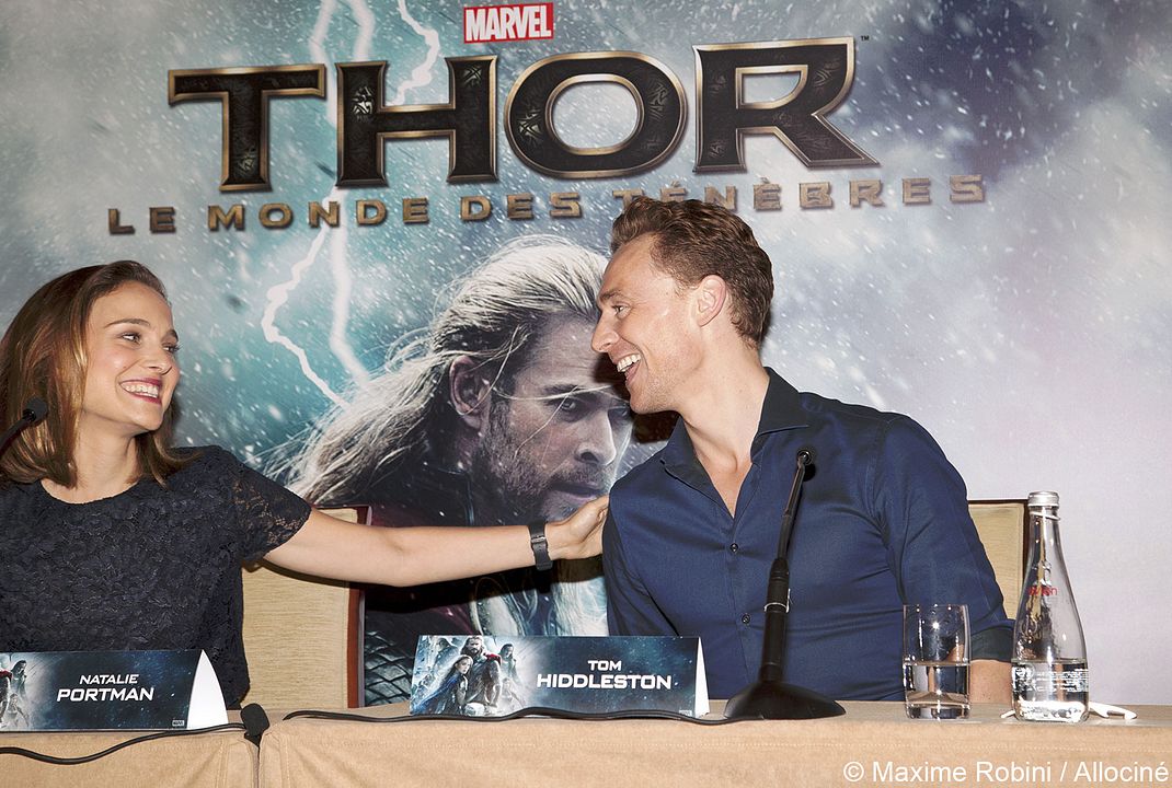 Thor: Un mundo oscuro : Cobertura de revista Natalie Portman, Tom Hiddleston