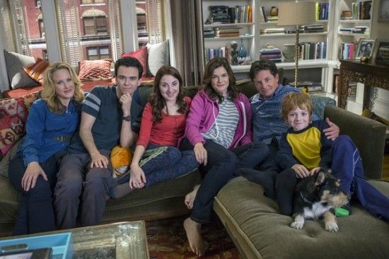 Foto Jack Gore, Betsy Brandt, Michael J. Fox, Katie Finneran