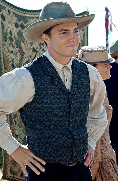 When Calls the Heart : Foto Stephen Amell