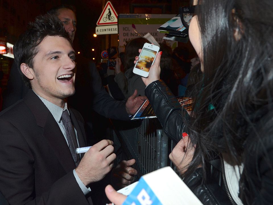 Los juegos del hambre: En llamas : Cobertura de revista Josh Hutcherson