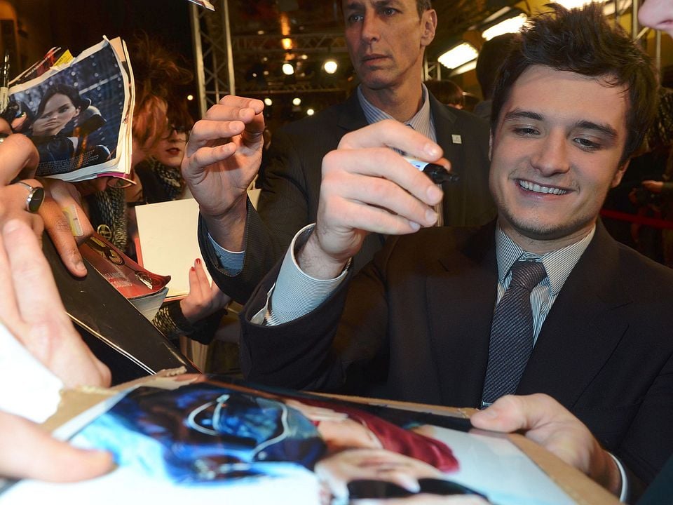 Los juegos del hambre: En llamas : Cobertura de revista Josh Hutcherson