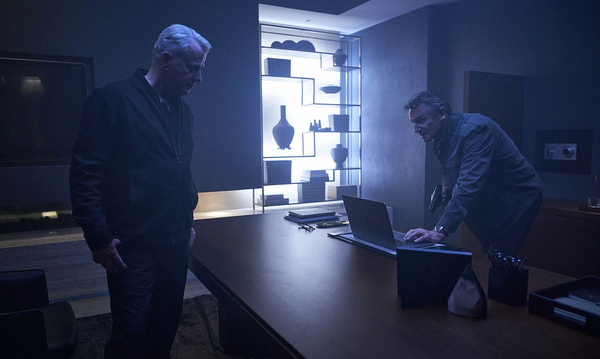 Luz negra : Foto Liam Neeson