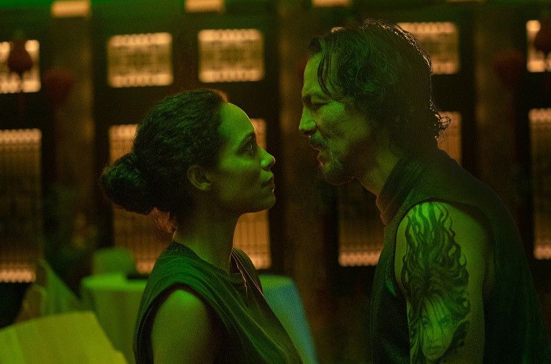 Foto Benjamin Bratt, Rosario Dawson