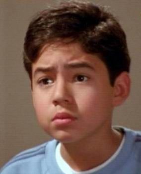 Póster Alvin Alvarez