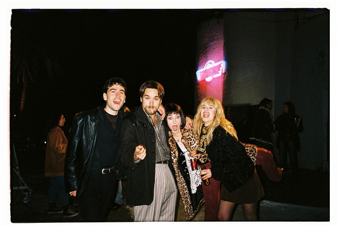 Foto Elisabet Casanovas, Àlex Monner, Claudia Salas