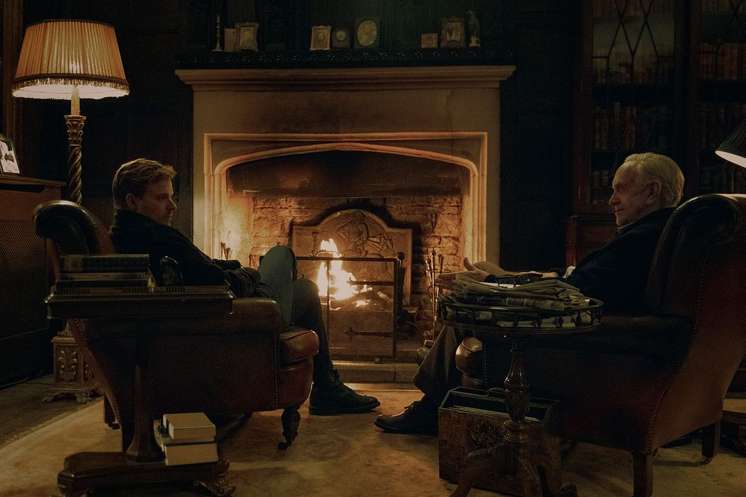 Caballos lentos : Foto Jonathan Pryce, Jack Lowden