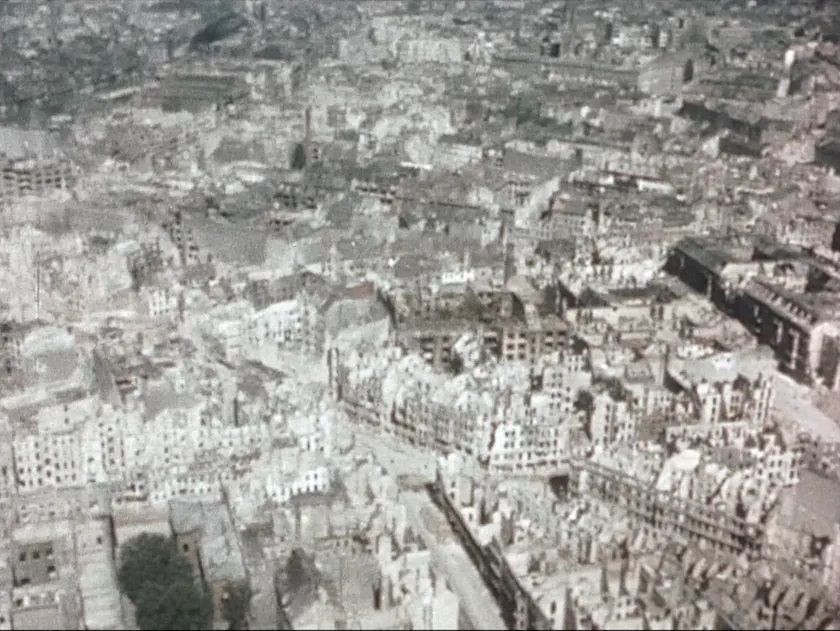 The Natural History of Destruction : Foto