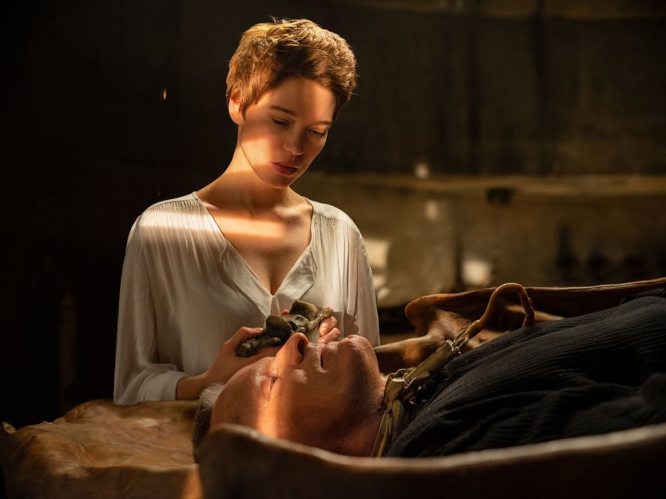 Crimes Of The Future : Foto Léa Seydoux