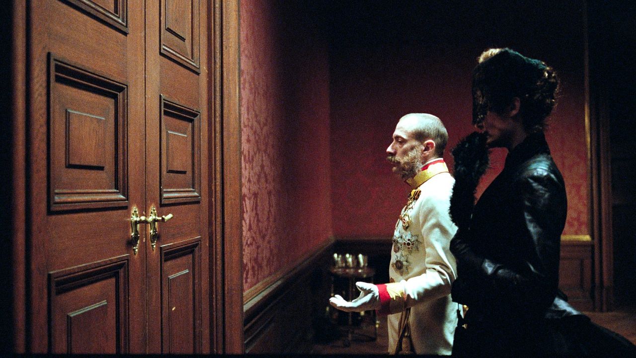 Corsage: La emperatriz rebelde : Foto Vicky Krieps