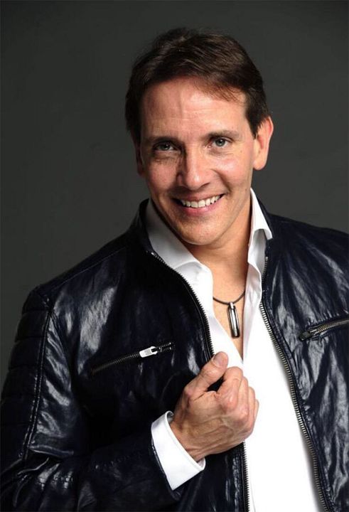 Póster René Farrait