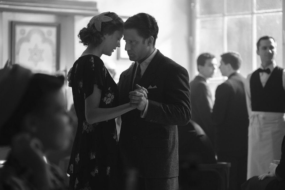 Peleando por mi vida : Foto Ben Foster, Vicky Krieps