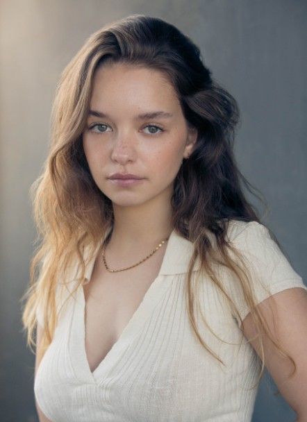 Póster Olivia-Mai Barrett