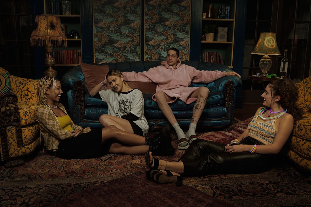 Muerte Muerte Muerte : Foto Amandla Stenberg, Pete Davidson, Maria Bakalova, Rachel Sennott