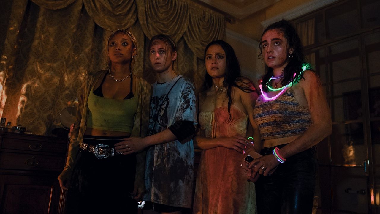 Muerte Muerte Muerte : Foto Amandla Stenberg, Maria Bakalova, Chase Sui Wonders, Rachel Sennott