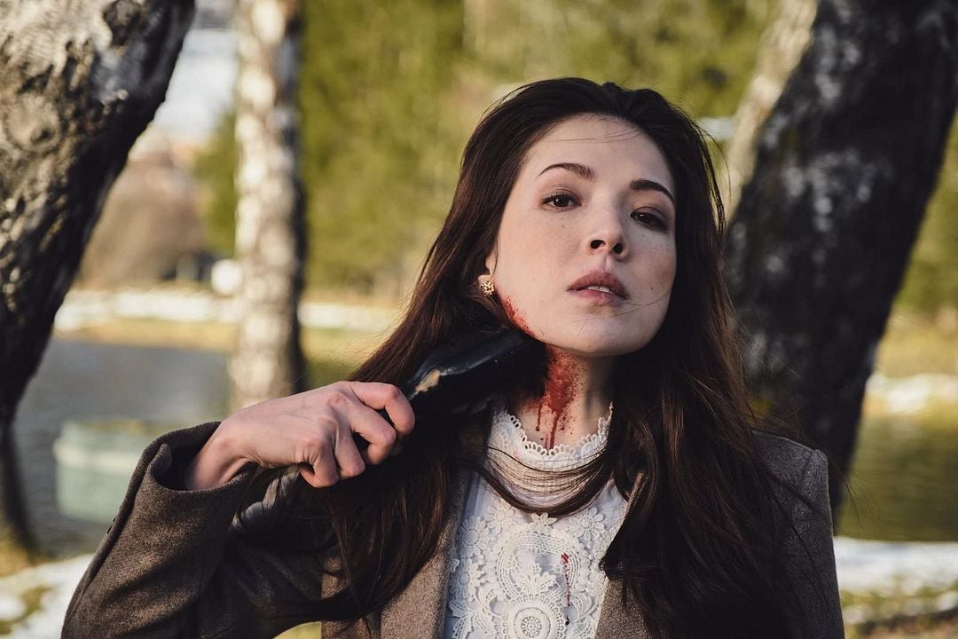 The Darker The Lake : Foto