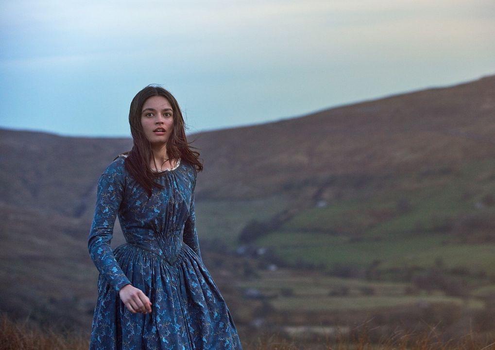 Emily : Foto Emma Mackey