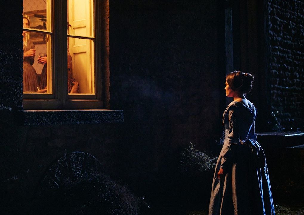 Emily : Foto Emma Mackey