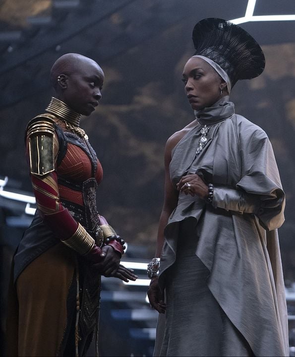 Pantera Negra: Wakanda Por Siempre : Foto Angela Bassett, Danai Gurira