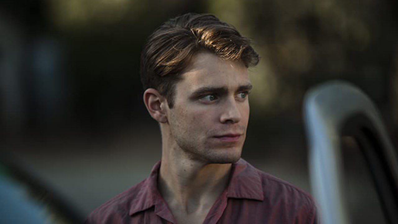 Póster Andrew Burnap