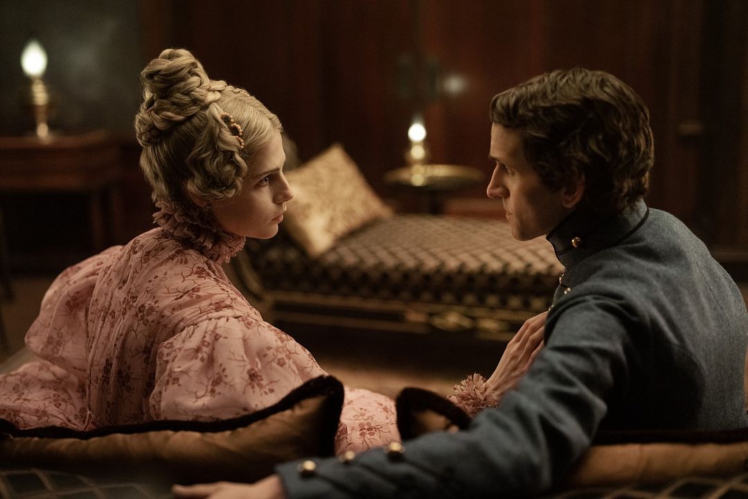 Los crímenes de la academia : Foto Lucy Boynton, Harry Melling