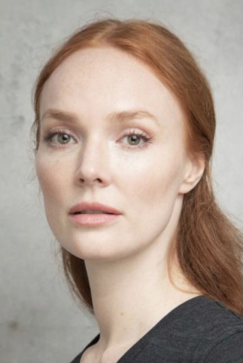 Póster Sylvia Flote