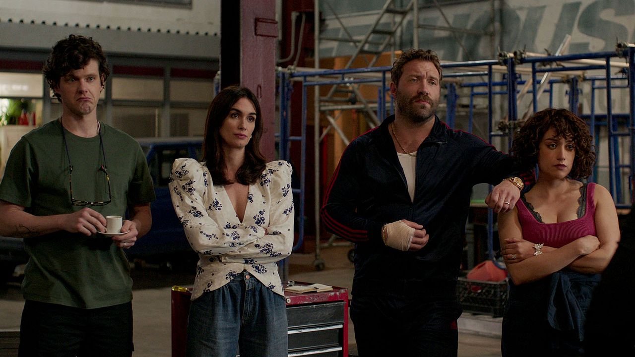Foto Paz Vega, Jai Courtney, Rosaline Elbay