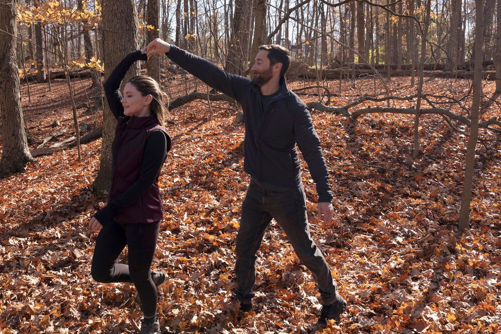 Foto Ryan Eggold, Janet Montgomery