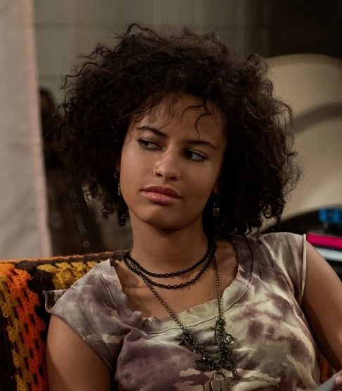 Póster Ashley Aufderheide