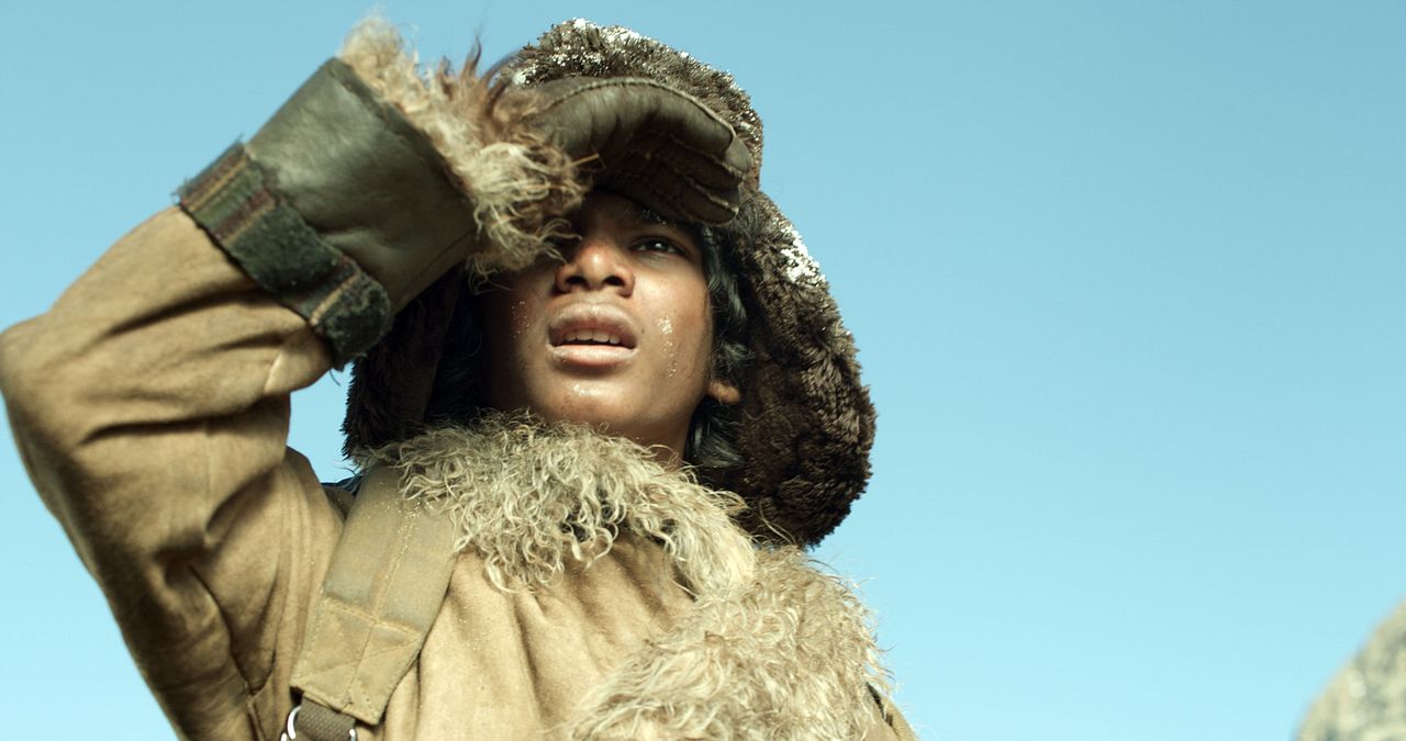 El niño y el tigre : Foto Sunny Pawar