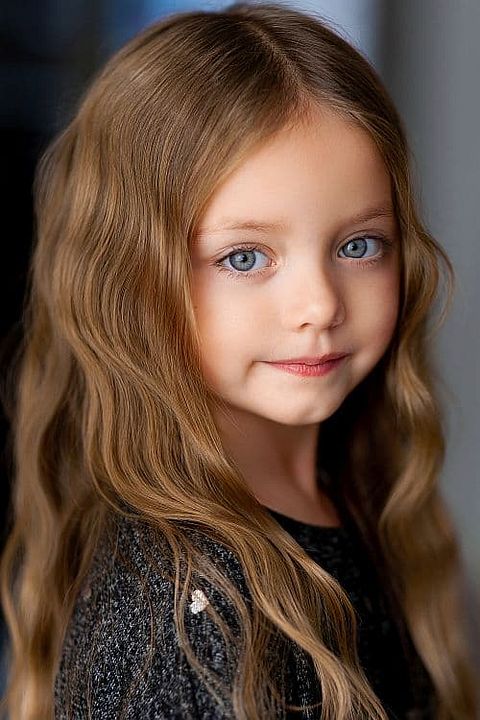 Póster Emily Mitchell