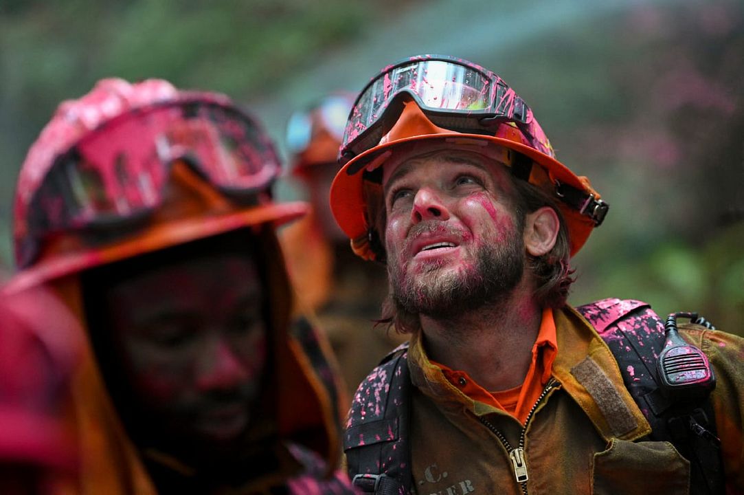 Fire Country : Foto Max Thieriot