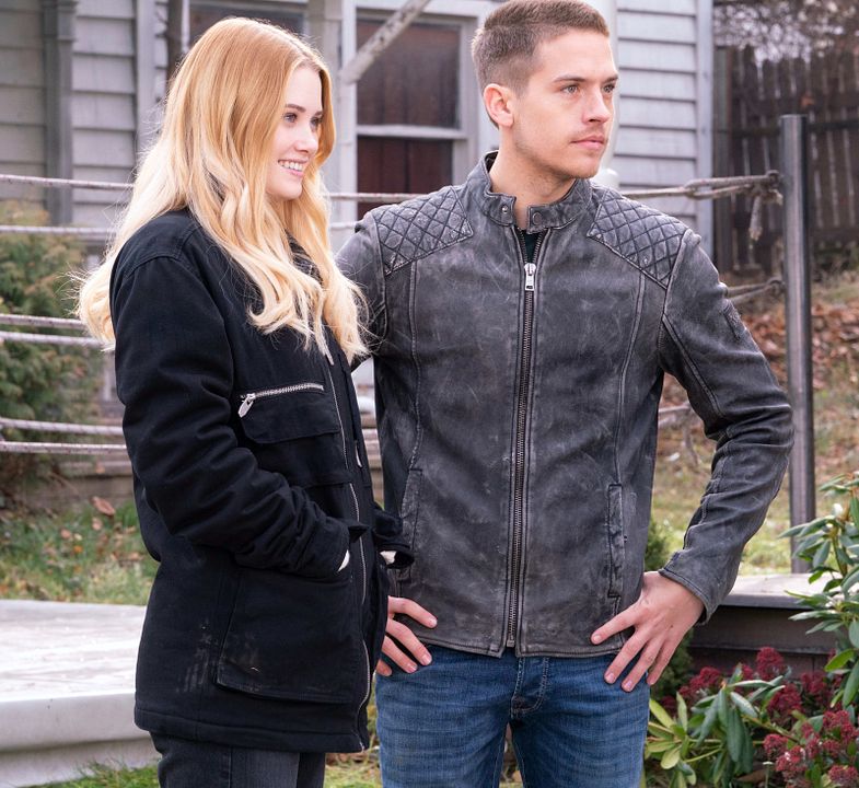 Maravilloso Desastre : Foto Dylan Sprouse, Virginia Gardner