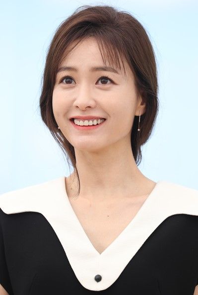 Póster Yu-mi Jung