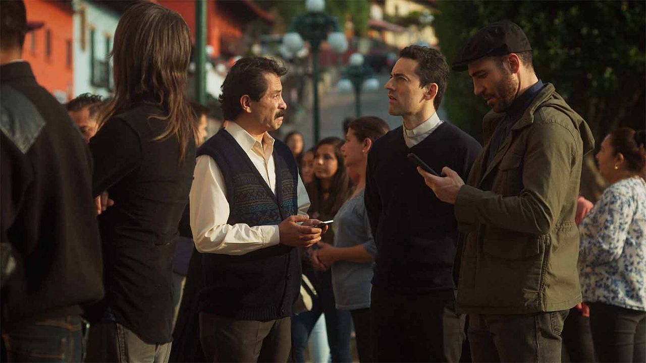 Los Enviados : Foto Miguel Ángel Silvestre, Luis Gerardo Méndez