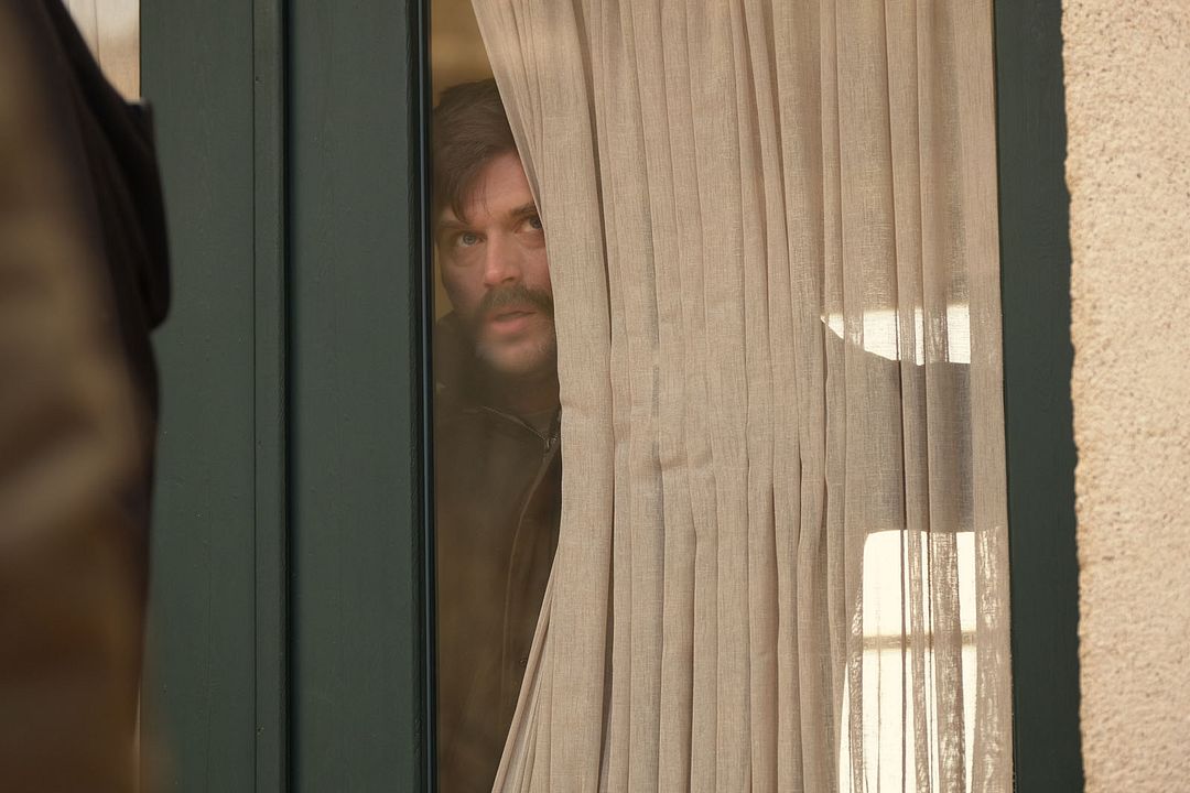 Con la soga al cuello : Foto Kıvanç Tatlıtuğ