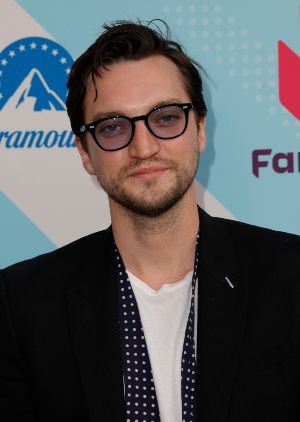 Póster Richard Harmon