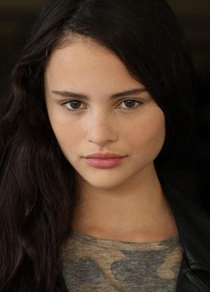 Póster Gabrielle Echols