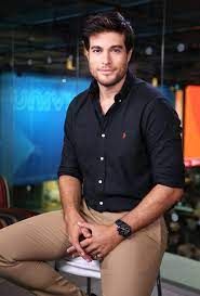 Póster Danilo Carrera