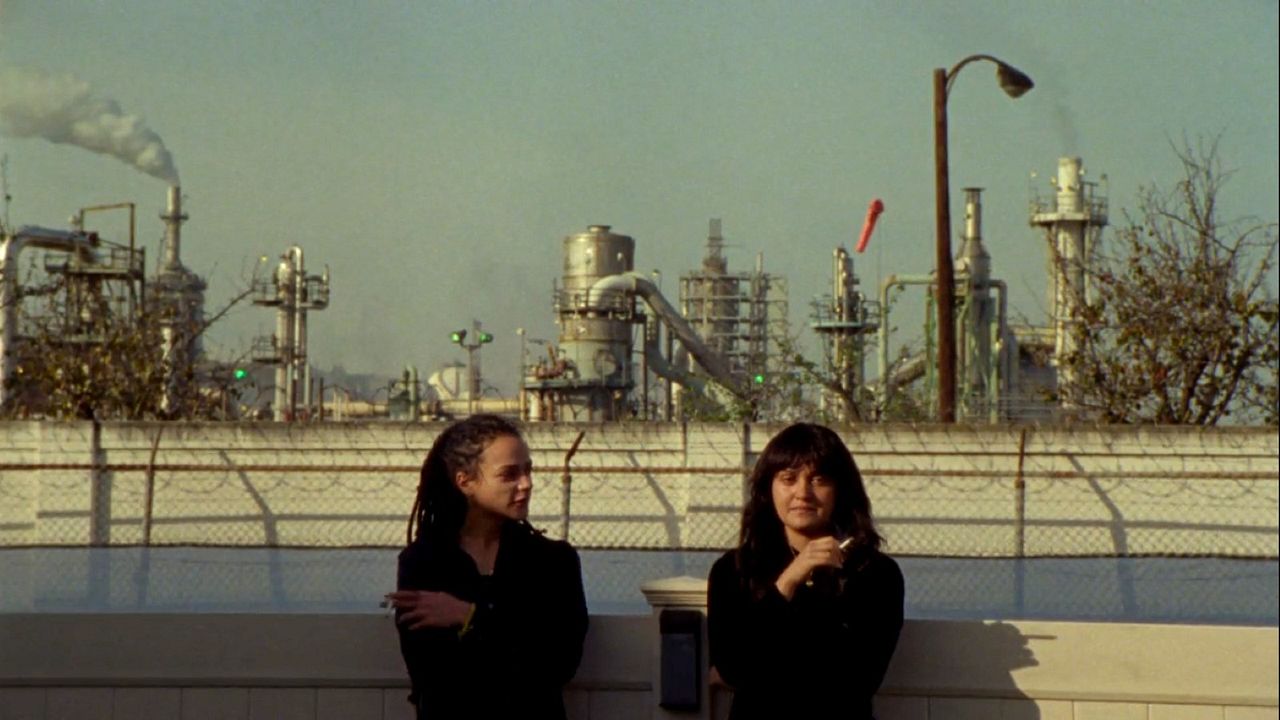 How To Blow Up A Pipeline : Foto