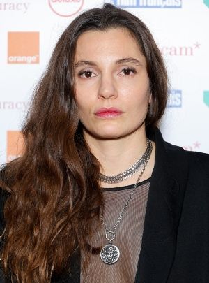 Póster Lola Quivoron