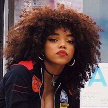 Póster Regan Aliyah