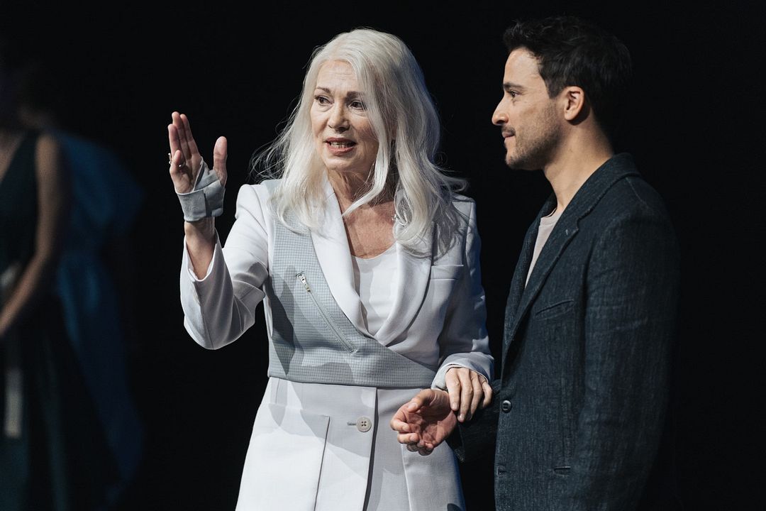 Paradise : Foto Iris Berben