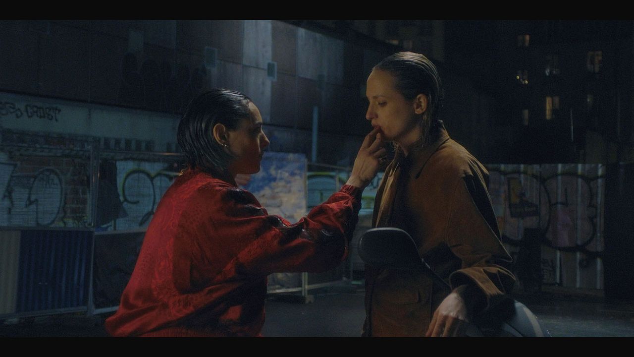 Stranger : Foto Agathe Rousselle, Jehnny Beth