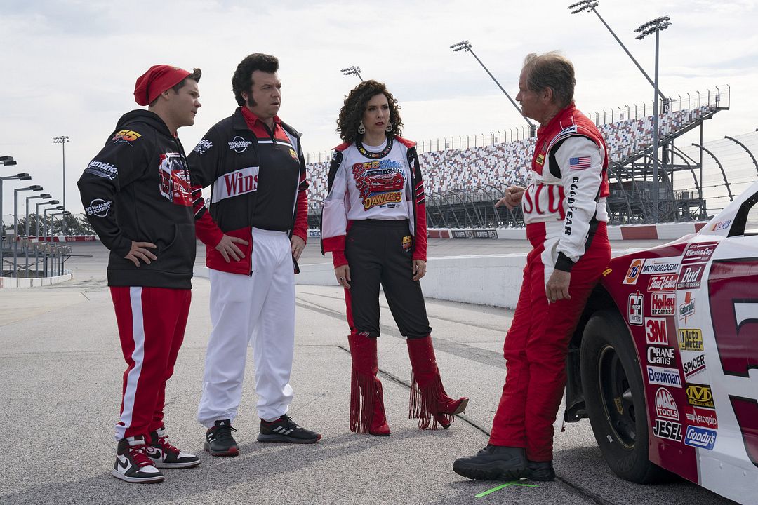 Foto Shea Whigham, Danny McBride, Adam Devine, Edi Patterson