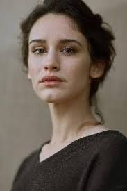 Póster Valentina Bellè