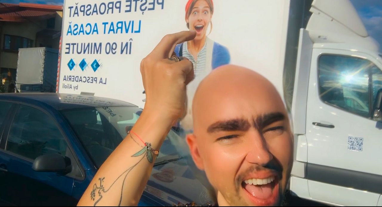 Do Not Expect Too Much from the End of the World : Foto