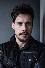 Póster Peter Gadiot
