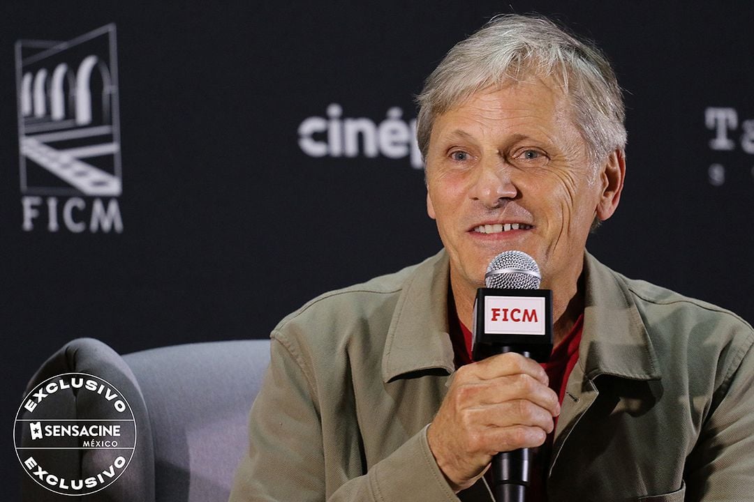 Cobertura de revista Viggo Mortensen