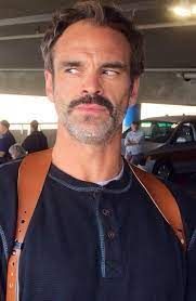 Póster Steven Ogg